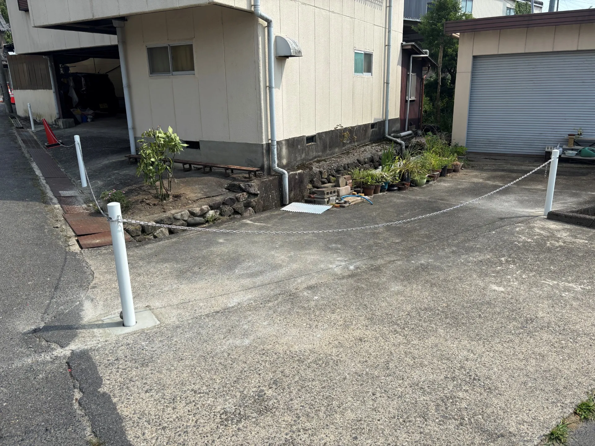 駐車ポール設置工事